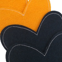Faible QUANTITÉ MINIMALE DE COMMANDE Personnalisé Laser Coupe Coeur Forme Coloré Appliques Feutre Tissu Numérique Patchs Brodés pour Jouets