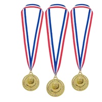 Médailles de sport professionnelles en acier inoxydable triple couleur personnalisables Trophées en métal de conception de couronne de branche d'olivier d'inspiration royale en vrac