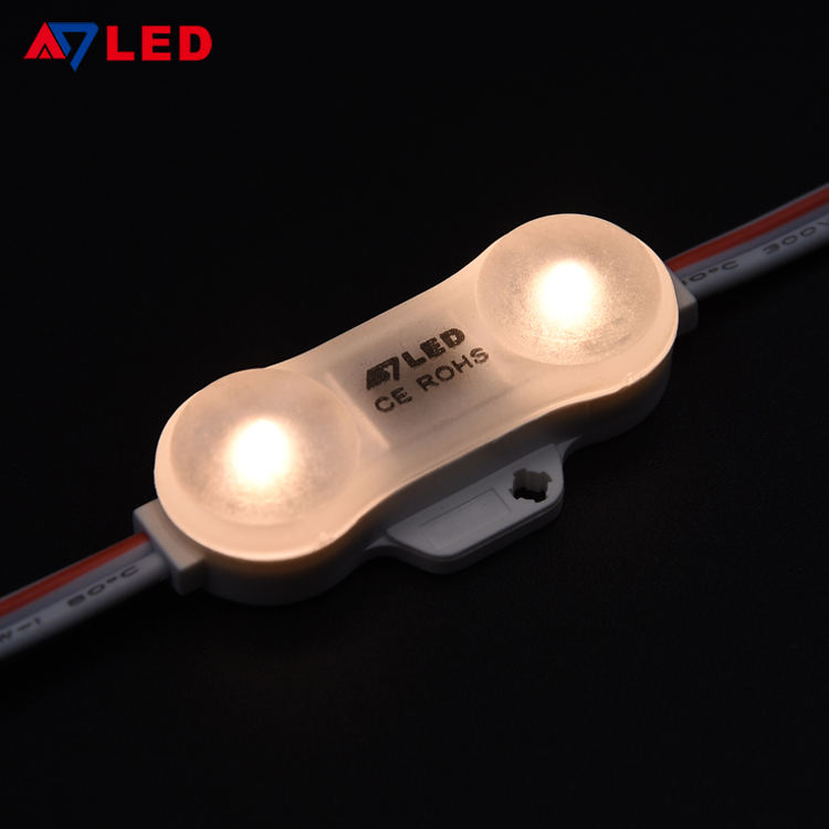 สีขาวอบอุ่น