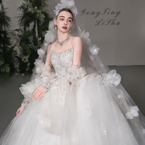 Vestido de Novia Moderno y Lujoso Gt152, Estilo Princesa, con Apliques, Cuentas y Lentejuelas, Flores 3D, Cola de Capilla, Sexy - Product Image 4