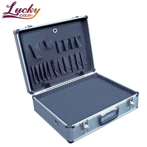 <span class=keywords><strong>Valise</strong></span> à outils en aluminium personnalisée <span class=keywords><strong>valise</strong></span> d'équipement <span class=keywords><strong>électronique</strong></span> multifonctionnelle avec mousse boîte de rangement <span class=keywords><strong>pour</strong></span> outils de réparation automobile professionnelle - Product Image 1
