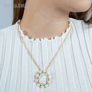 NM54444 Nuestra Señora Monte Carmelo Colgante Collar Madre Perla Shell Chapado en oro Virgen María Joyería religiosa para aniversario - Product Image 5