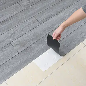 도매 자기 접착 판자 바닥 껍질과 스틱 방수 저렴한 비닐 플라스틱 바닥 타일 바닥