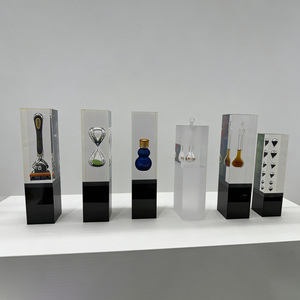 Cubo in Resina Trasparente Moderno da 25cm per <span class=keywords><strong>Arte</strong></span> e Collezionismo, Vendita all'Ingrosso - Product Image 5