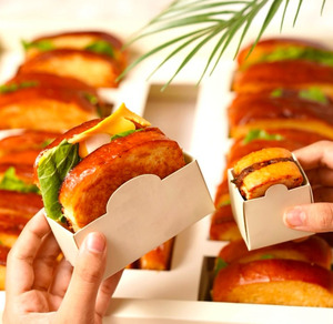 Kotak Kemasan Kertas Biodegradable untuk Makanan Cepat Saji, Sandwich, Sushi, Permen, Kue, Waffle, Roti, <span class=keywords><strong>Burger</strong></span>, dengan Pembagi Saus/Dip - Product Image 3