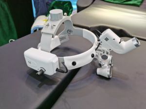 फैक्टरी थोक नेतृत्व वाला मेडिकल हेड लैंप वायरलेस रिचार्जेबल हेडलाइट सर्जरी लाइट पशु परीक्षण के लिए प्रकाश - Product Image 5