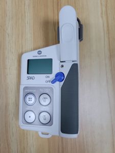 เครื่องวัดคลอโรฟิลล์แบบดิจิตอลพกพาสำหรับห้องปฏิบัติการ Leaf SPAD-502 PLUS - Product Image 2