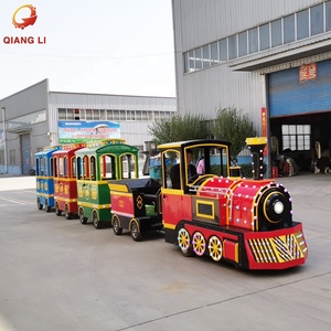 <span class=keywords><strong>Tren</strong></span> sin rieles <span class=keywords><strong>de</strong></span> 24 plazas, <span class=keywords><strong>tren</strong></span> <span class=keywords><strong>de</strong></span> paseo para parque <span class=keywords><strong>de</strong></span> atracciones, 4 <span class=keywords><strong>vagones</strong></span>, turismo sin rieles al aire libre, paseo eléctrico para niños - Product Image 2