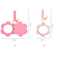 Nouveau miroir de poche en cuir PU, petit miroir de maquillage portable en forme de fleur avec porte-clés, logo personnalisé, miroir compact, cadeaux pour femmes