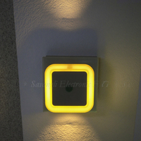 Lampe à capteur LED W081 à brancher, capteur crépusculaire automatique, abat-jour carré, couleurs, veilleuse pour enfants, chambre de bébé
