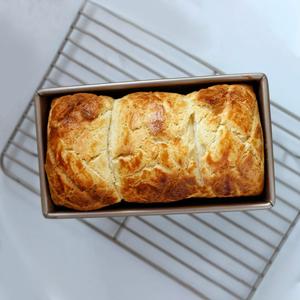 Low MOQ Food Grade Square Nonstick Carbon Steel Pullman Loaf Pan Toast Bread Tin Eco-Friendly Gold Oven Safe - Product Image 4
