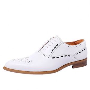 Chaussures en cuir formelles pour hommes, chaussures en cuir blanc pour hommes, chaussures en cuir de vachette pleine fleur anglaises pour événements formels et mariages - Product Image 1