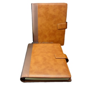 Agenda Filofax A4 de Piel Sintética - Product Image 1