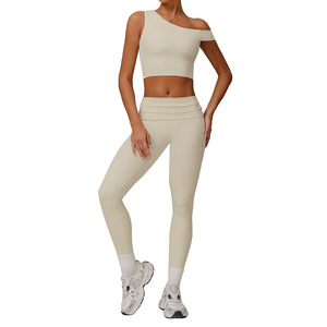 Zechuang Ensemble de yoga asymétrique à épaules dénudées, couleur unie, ensemble 2 pièces pour femmes, vêtements de sport, fitness, course à pied, TZ9207 - Product Image 1