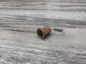 Tête plate de rivet métrique d'origine vietnamienne avec inserts filetés fraisés Écrou de rivetage en acier - Product Image 4