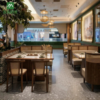 Mobilier de restaurant commercial moderne et robuste : banquettes en rotin, ensembles table et chaises en bois massif, caractéristiques écologiques pour