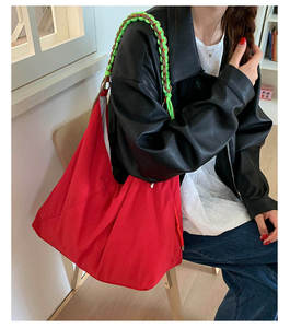 กระเป๋าไนลอนสะพายไหล่ขนาดใหญ่แฟชั่นเกาหลีสำหรับผู้หญิงกระเป๋าสะพายไหล่แบบเรียบง่ายลำลองใช้ในชีวิตประจำวัน - Product Image 3