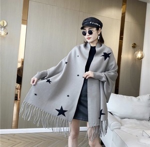 新しいスタイルの卸売ファッションタッセルショール袖付き手作りケープ女性冬 - Product Image 5