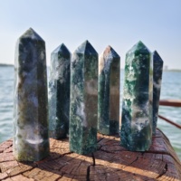 Vente en gros : Obélisque en agate verte naturelle, motif botanique rare, pierre minérale de collection pour la méditation