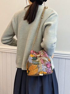 Borsa a secchiello da donna con paillettes, nuova collezione, con ricamo a rete a contrasto, alla moda, elegante, a tracolla singola con catena - Product Image 4