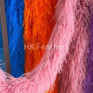 <span class=keywords><strong>Plumas</strong></span> <span class=keywords><strong>de</strong></span> Avestruz <span class=keywords><strong>Blancas</strong></span> y Negras <span class=keywords><strong>de</strong></span> 15-18 cm, 6 Capas, Coloridas, <span class=keywords><strong>de</strong></span> Fábrica, para Vestidos, Accesorios <span class=keywords><strong>de</strong></span> Ropa y Decoraciones - Product Image 2