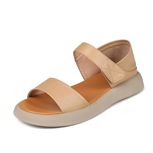 Nouveautés Xuanhui, sandales majestueuses et brillantes à plateforme de 2,5 cm en cuir de vache véritable beige avec fermeture à scratch pour femmes - Product Image 4