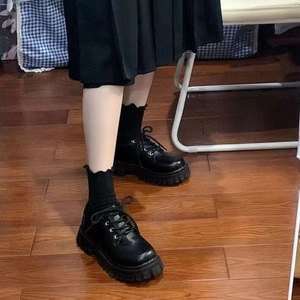 Women's Mid-Calf Slouch Socks Solid Color Ruffled <b>Edge</b> Breathable Sweat-Absorbing Polyester White <b>Black</b> Japanese Style - Product Image 3