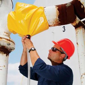 NEW PIG - TLS182 Cinchable leak <b>diverter</b> - EAN 036226017188 LEAK <b>DIVERTERS</b> - Product Image 2