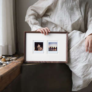 กรอบรูปไม้สนแท้ทรงสี่เหลี่ยมผืนผ้า งานแฮนด์เมด ทนทาน เป็นมิตรกับสิ่งแวดล้อม พร้อมภาพพิมพ์สีเต็มรูปแบบ สำหรับแขวนผนัง ของขวัญสำหรับคู่รัก - Product Image 3