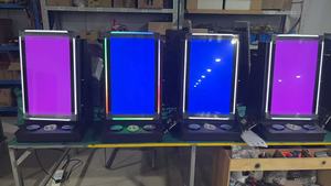 Machine de jeu de compétences de comptoir avec grand bouton de jeu intégré dans le bar et accepteur de pièces pour le marché français - Product Image 3