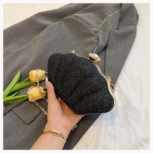 I-0589 Sac à main pour femme tendance, sac à bandoulière, sac coquillage, chaîne, paillettes mignonnes, petit sac, pochette pour téléphone, porte-monnaie, fermeture éclair, sacs bandoulière - Product Image 3