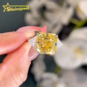 Anillo de Diamante de Laboratorio con Certificado IGI en Oro Macizo Amarillo de 10k con Corte Asscher para Boda y Compromiso para Mujer - Product Image 1
