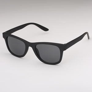 Nueva tendencia OEM Hombres Gafas de sol UV400 Protección Lente Pantone Color disponible - Product Image 5