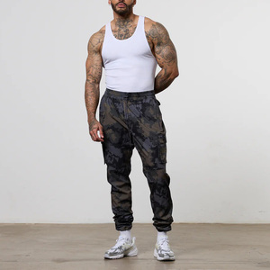 Meilleure vente <span class=keywords><strong>Pantalon</strong></span> <span class=keywords><strong>de</strong></span> jogging tissé camouflage pour hommes <span class=keywords><strong>Pantalon</strong></span> cargo <span class=keywords><strong>de</strong></span> sport athlétique léger et fuselé Tenue <span class=keywords><strong>de</strong></span> sport extensible et respirante Printemps - Product Image 1