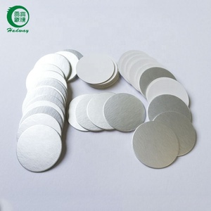 Sceau d'induction en feuille d'aluminium pour bouchon d'huile moteur, feuille de scellement composite plastique-aluminium pour bouteille PE - Product Image 1