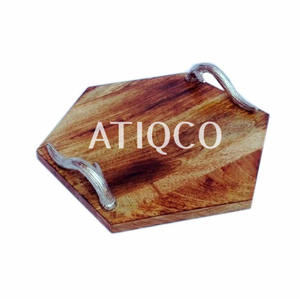 Nueva bandeja de madera con asas de metal Último diseño estándar Bandeja de madera de mango Bandeja decorativa atractiva Plato más vendido - Product Image 1
