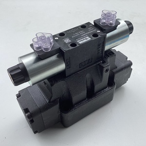 D41VW004C4NJW Solénoïde de commande directionnelle NG16 24VDC en stock - Product Image 4