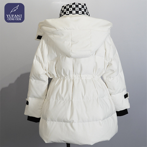 Giacca Imbottita Bianca da Donna <span class=keywords><strong>a</strong></span> Lunghezza Media con Cappuccio, Fodera <span class=keywords><strong>a</strong></span> Scacchi, Cintura con Coulisse e Tasche con Zip - Product Image 2