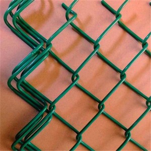 Green Plastic Coated Chain Link <b>Mesh</b> Fence Panel Diamond Hole Pattern Iron <b>Wire</b> Material - Product Image 3