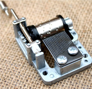 Mecanismo de caja de música con manivela manual de metal personalizado producido en fábrica con canción temática "Blade Annihilation" - Product Image 4