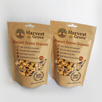 Op maat gemaakte ecologische, hersluitbare bruine kraftpapieren zakjes voor noten, granola en andere snacks, met transparant venster en ziplock sluiting.