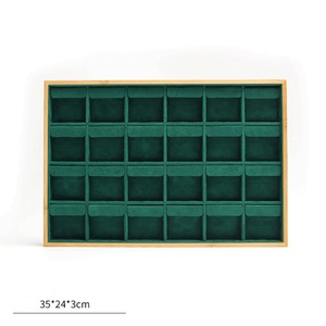 Bandeja de Exhibición de Joyas de Madera Maciza de Lujo Ligero con Forro de Terciopelo Verde, Bandeja Europea para Exhibición de Joyas y Adornos, Mercancía Disponible - Product Image 6