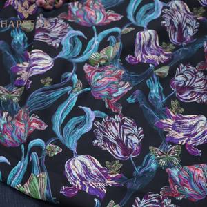 Tissu imprimé floral HAPPEAK style Liberty London années 80, 100% coton Tana Lawn 76 g/m², 145 cm de large, <span class=keywords><strong>noir</strong></span> et bleu, pour robes et chemises d'é<span class=keywords><strong>t</strong></span>é - Product Image 1