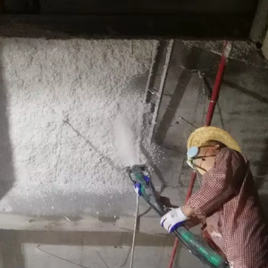 <span class=keywords><strong>Laine</strong></span> <span class=keywords><strong>de</strong></span> <span class=keywords><strong>verre</strong></span> respectueuse <span class=keywords><strong>de</strong></span> l'environnement Fibre inorganique Résistant au feu Isolation thermique Matériau d'isolation acoustique Spray - Product Image 2