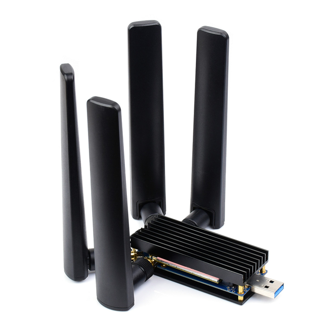 5G DONGLE Module Manufacturer WaveShare Brand Quad Antennas USB3.1 Port Aluminum Alloy Heatsink M.2 Key B Interface