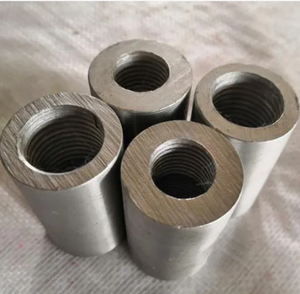 Acoplador de Acero al Carbono Pulido de Alta Resistencia con Diámetro Reducido HRB400 M22/20 M28/22 con Anillo de Sellado para Construcción Compacta - Product Image 3