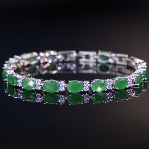 <span class=keywords><strong>Bracelet</strong></span> de qualité tendance et luxueux en <span class=keywords><strong>paracorde</strong></span> avec fermoir en laiton plaqué or 18 carats, chaîne trombone en laiton, perles de zircon et perles colorées pour femme - Product Image 4