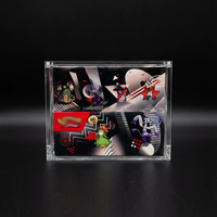 Boîtier en acrylique transparent anti-UV personnalisé en usine pour pack booster Pokémon 8/10 Mini Tin Display avec couvercle magnétique