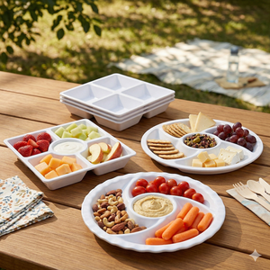 Piatto da portata in melamina diviso in sezioni quadrate e rotonde - Product Image 1