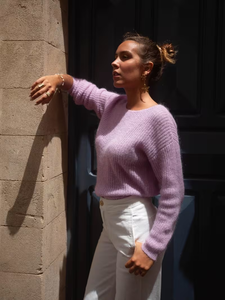 Maglione <span class=keywords><strong>da</strong></span> Donna con Scollo a Barca e Design con Bottoni a V sul Retro, Pullover Casual e Comodo per Uso Quotidiano, Supporta OEM ODM Personalizzato - Product Image 3